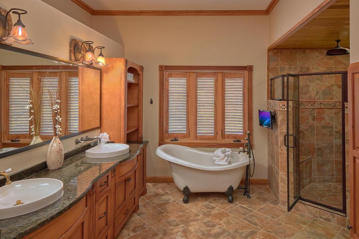 Journey'S End, 5 Bedrooms, Sleeps 12, Private Outdoor Pool, Theater, Sauna Sevierville Exteriér fotografie