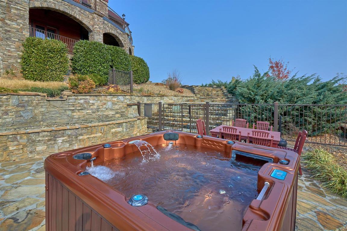 Journey'S End, 5 Bedrooms, Sleeps 12, Private Outdoor Pool, Theater, Sauna Sevierville Exteriér fotografie