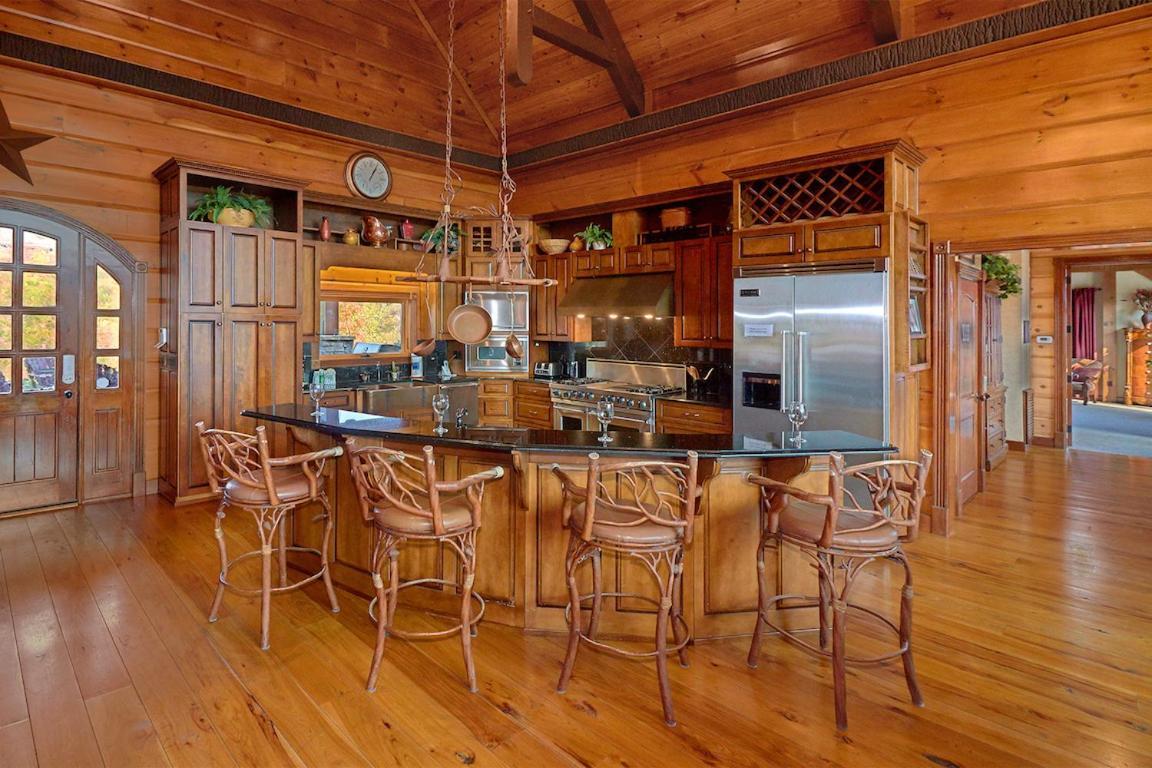 Journey'S End, 5 Bedrooms, Sleeps 12, Private Outdoor Pool, Theater, Sauna Sevierville Exteriér fotografie